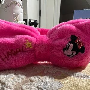 Minnie Mouse Plush Bow Head Wrap with Bow Detail.
